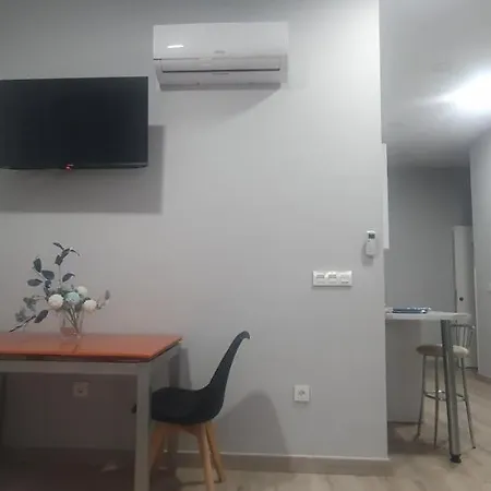 Trece Llaves Jacuzzi Bajo Reserva *