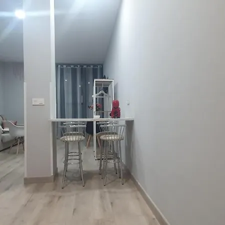 Trece Llaves Jacuzzi Bajo Reserva *