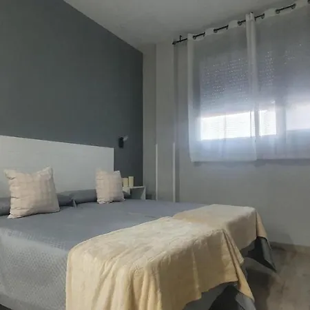 Trece Llaves Jacuzzi Bajo Reserva *