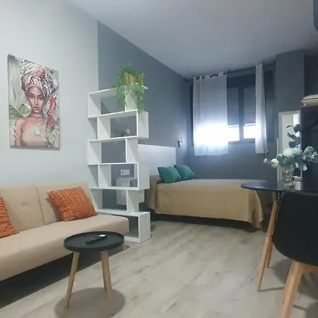 Trece Llaves Jacuzzi Bajo Reserva *