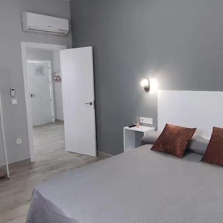 Trece Llaves Jacuzzi Bajo Reserva *