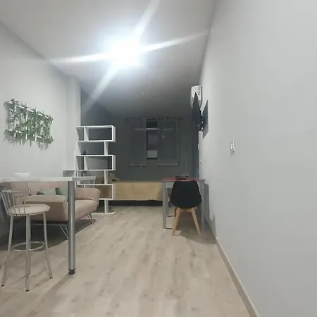 Trece Llaves Jacuzzi Bajo Reserva *