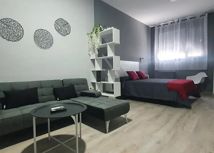 Trece Llaves Jacuzzi Bajo Reserva *