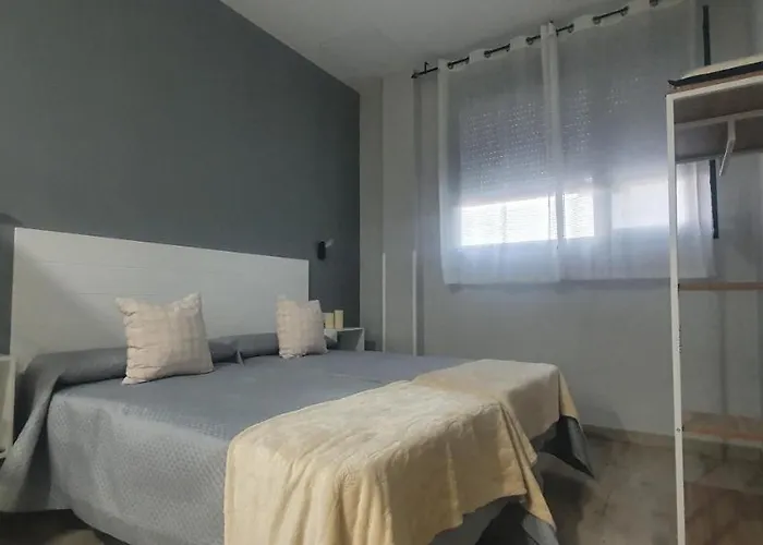 Trece Llaves Jacuzzi Bajo Reserva *