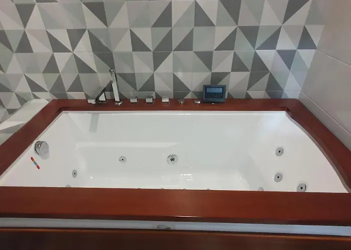 Trece Llaves Jacuzzi Bajo Reserva * Mérida