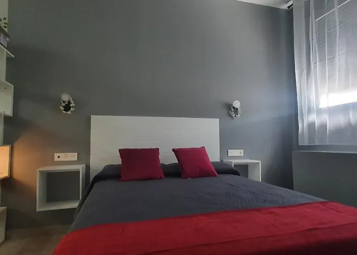 Trece Llaves Apartament *