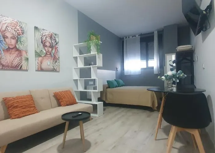 Trece Llaves Jacuzzi Bajo Reserva *