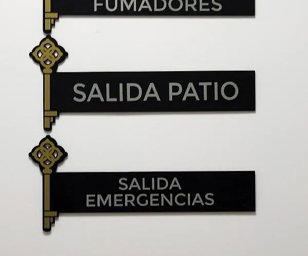 Trece Llaves Jacuzzi Bajo Reserva Lejlighed *