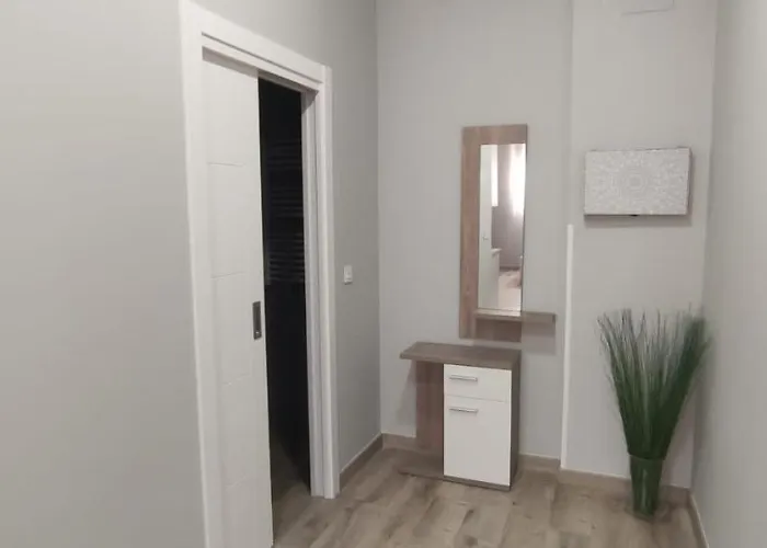 Trece Llaves Jacuzzi Bajo Reserva *