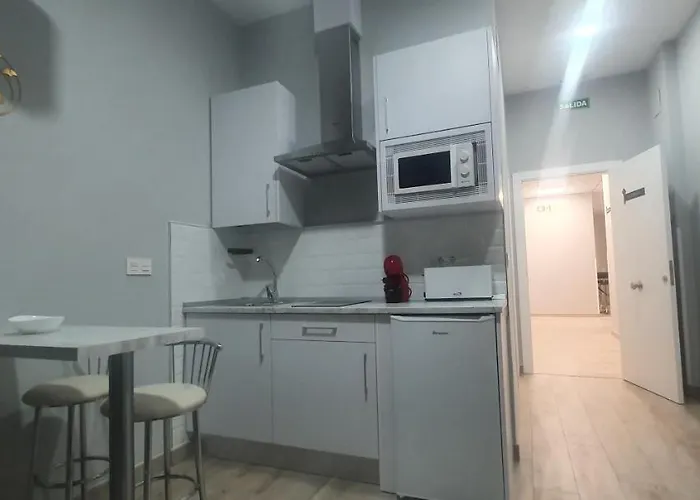 Trece Llaves Jacuzzi Bajo Reserva *