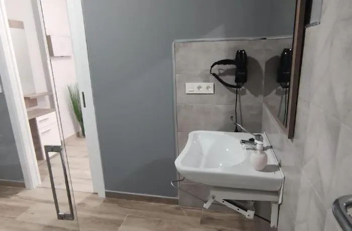 アパート Trece Llaves