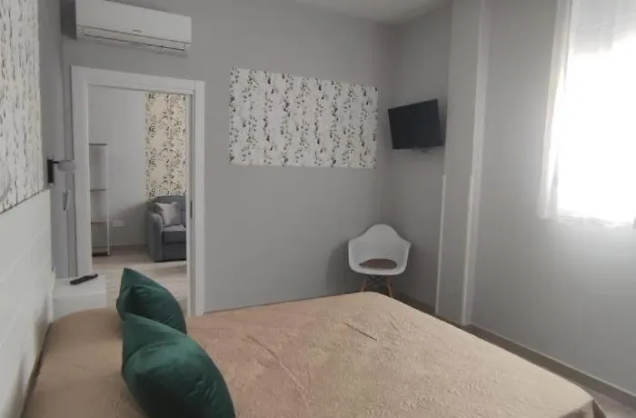 アパート Trece Llaves