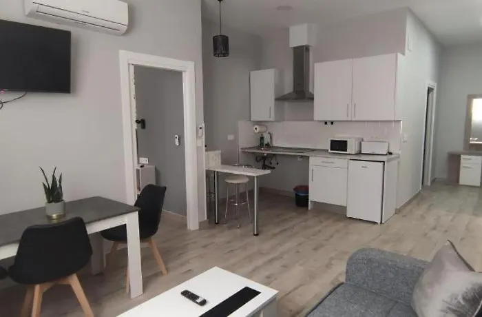 アパート Trece Llaves